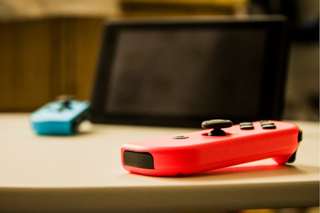Hoe Koppel Je Controllers Aan Nintendo Switch?