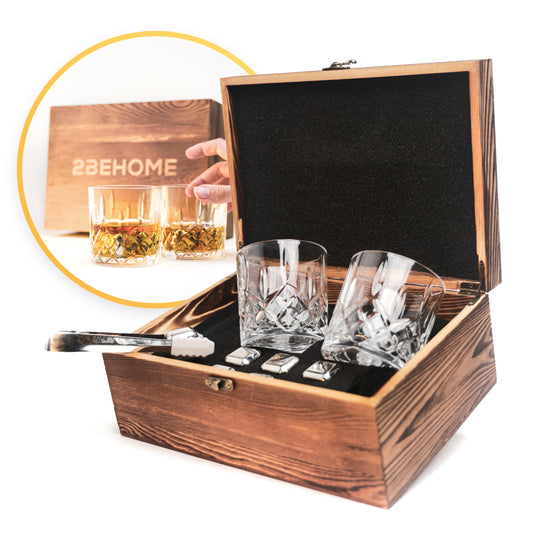 Whiskey set met whiskey glazen en whiskey stones